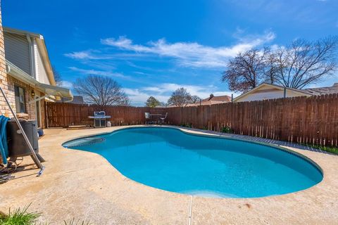 A home in Hickory Creek