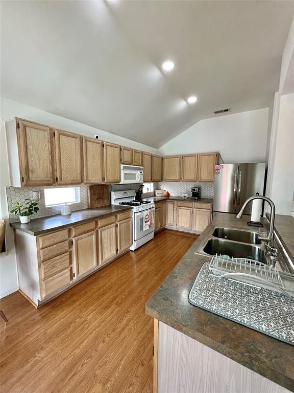 Mill Creek Crossing 02 - Residential Lease