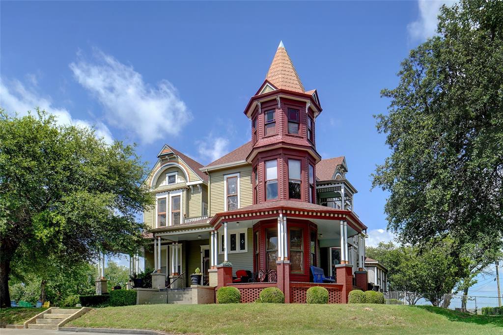 1105 Palo Pinto Street