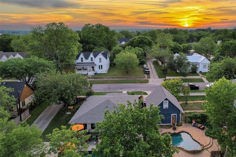 607 Parker Street McKinney TX 75069