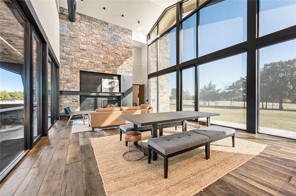 Ht Chenoweth Surv Abs #157 - Land