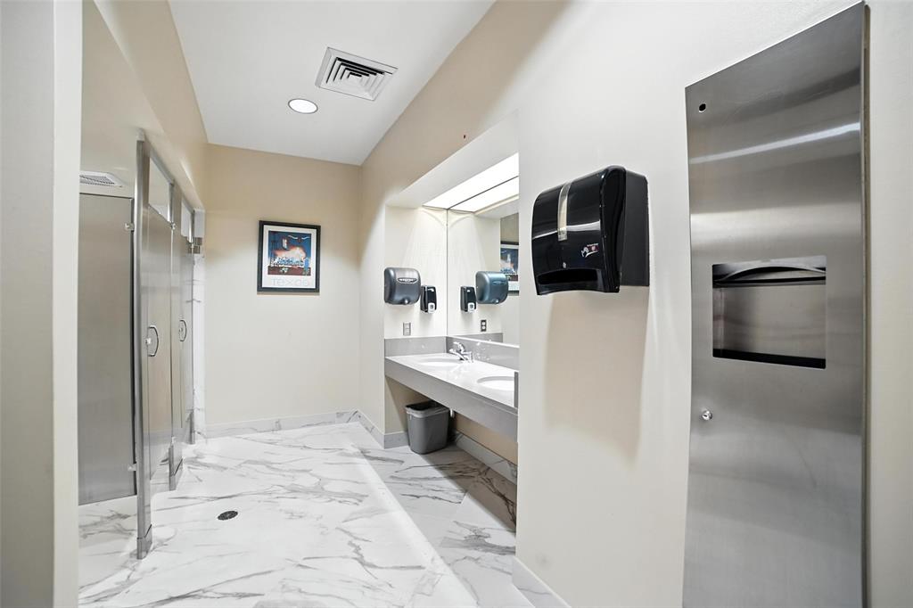 Audelia Place - Commercial Lease