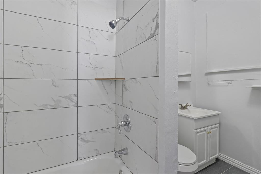 Alex Robertson Add - Residential Lease