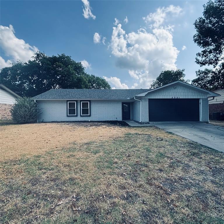 3021 Oakridge Drive