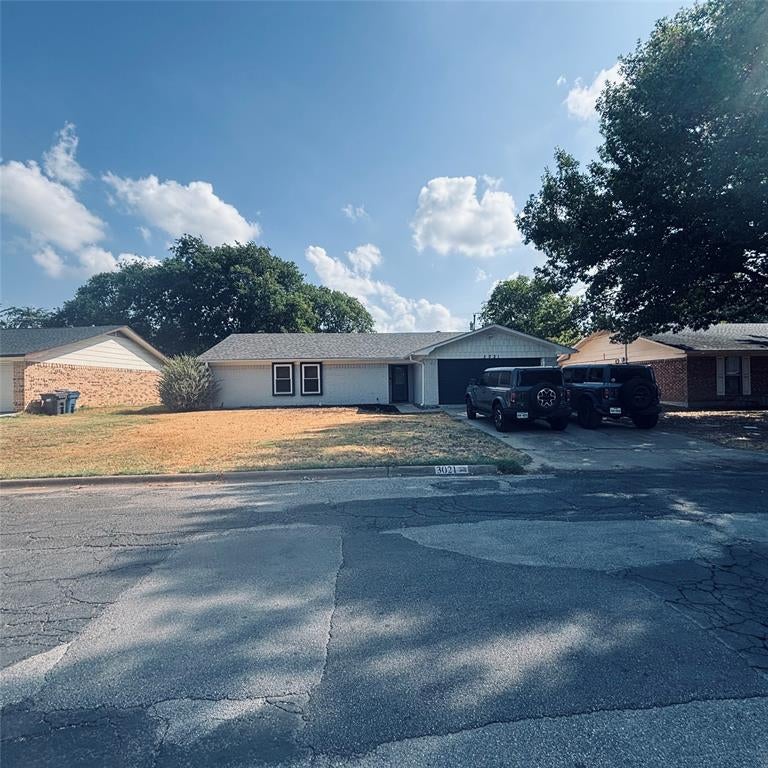 3021 Oakridge Drive
