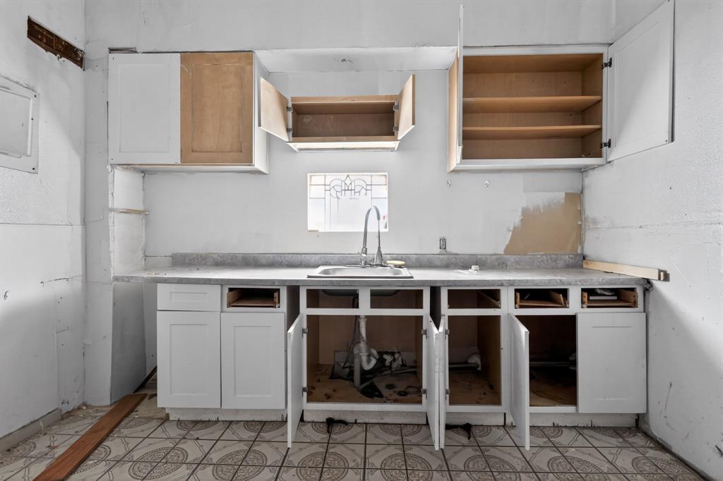 Mount Auburn - Residential