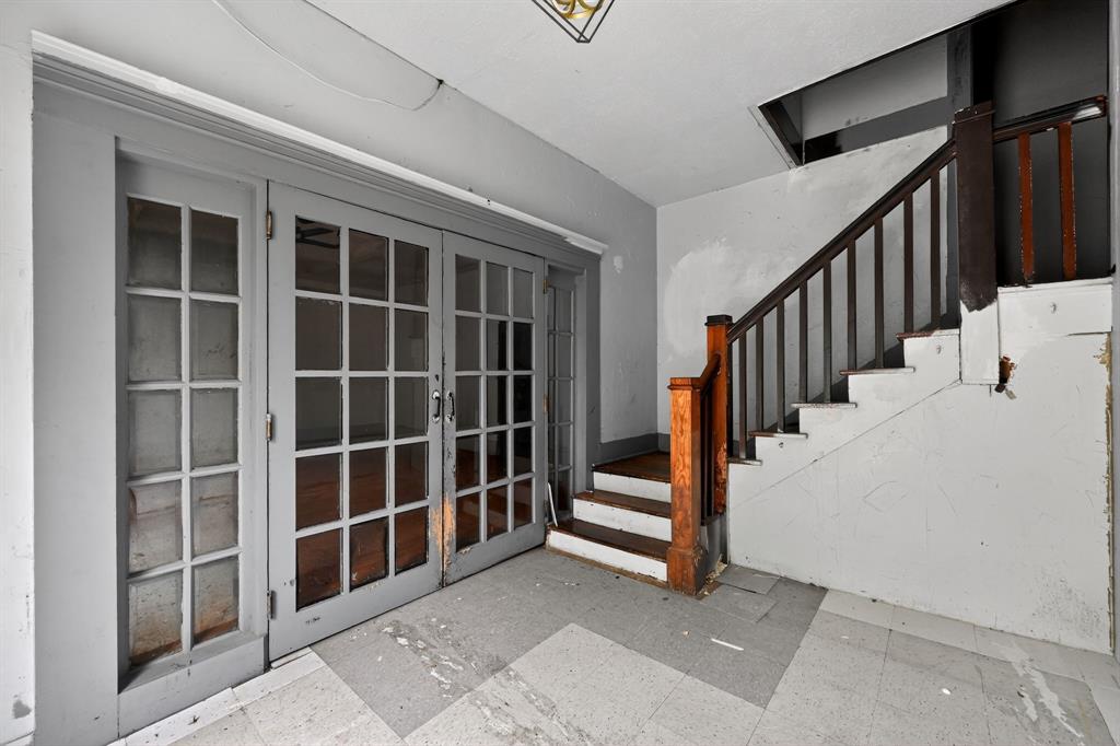 Mount Auburn - Residential