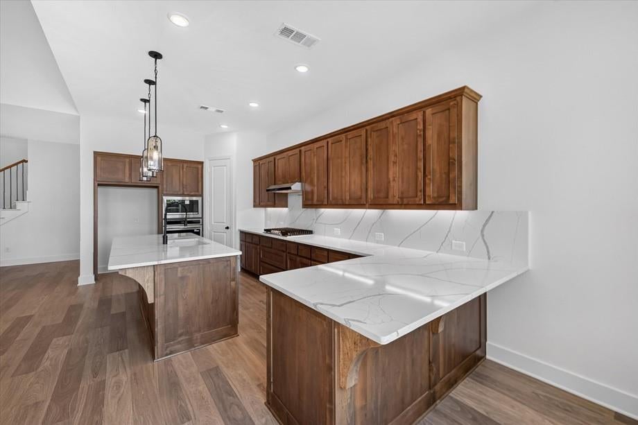 4323 Wildflower Lane
