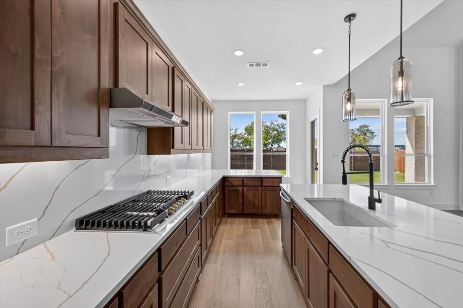 4323 Wildflower Lane