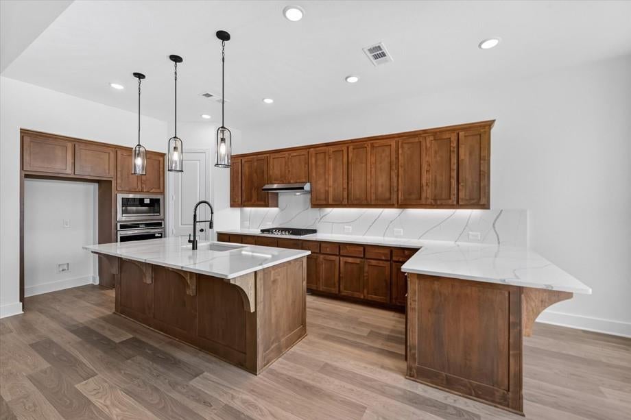 4323 Wildflower Lane