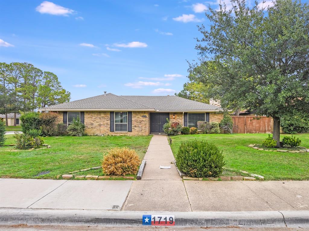 Lewisville Valley 3 - Residential Lease