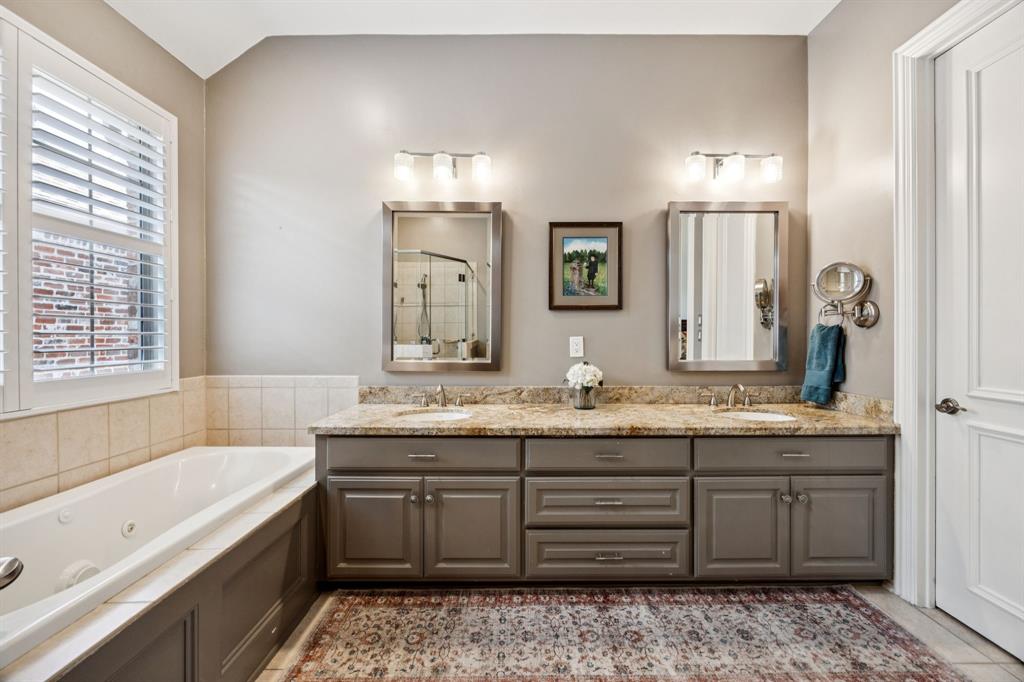 Towns At Throckmorton - Residential