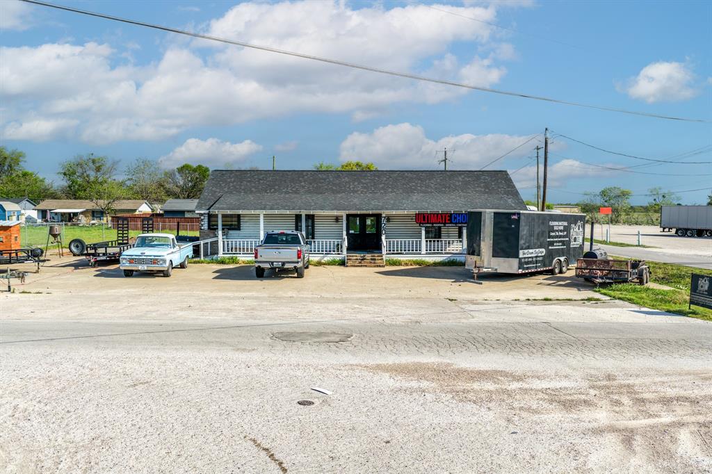 College Add - Commercial Sale