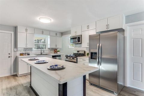 804 Lively Street Bowie TX 76230