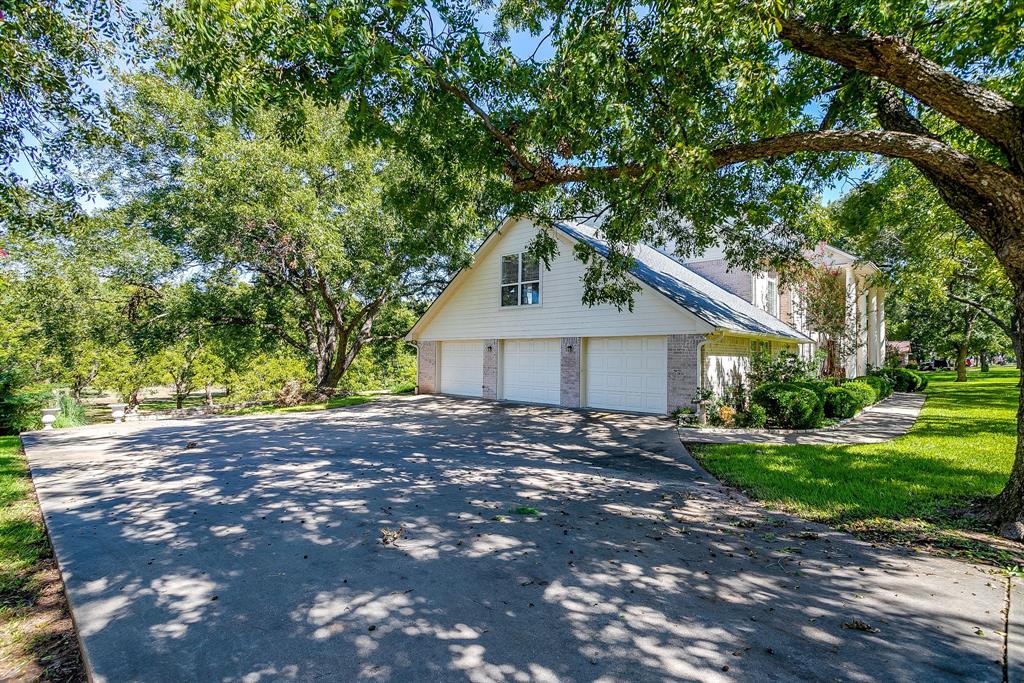 8412 Ravenswood Road
