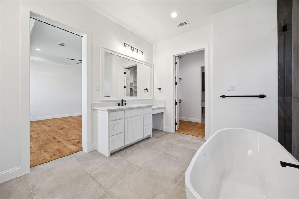 Estancia - Residential