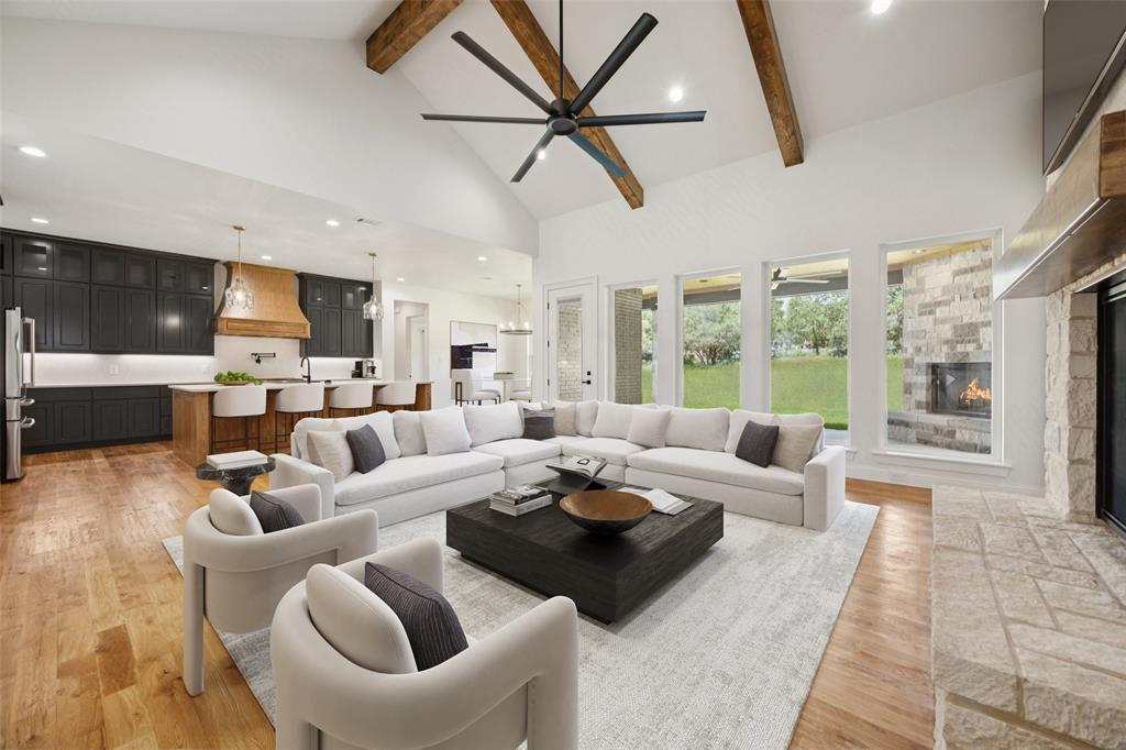 Estancia - Residential