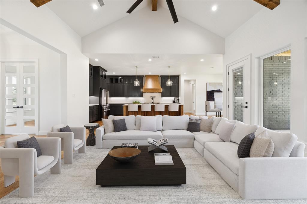 Estancia - Residential