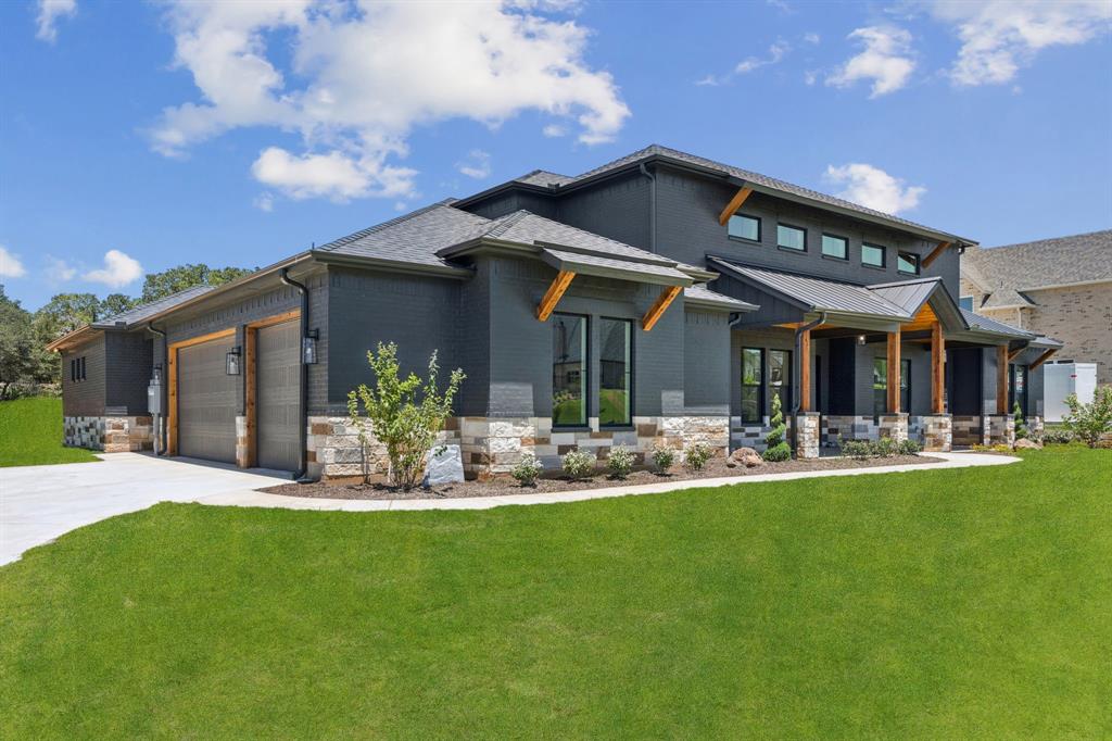 Estancia - Residential