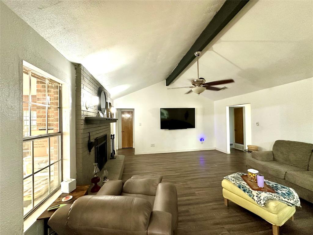 Village Oaks Add Tr 1 - Residential