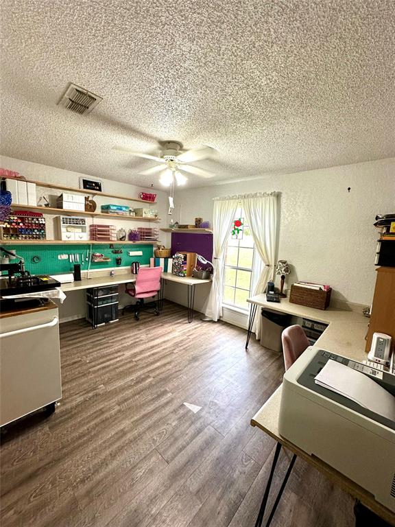 Village Oaks Add Tr 1 - Residential