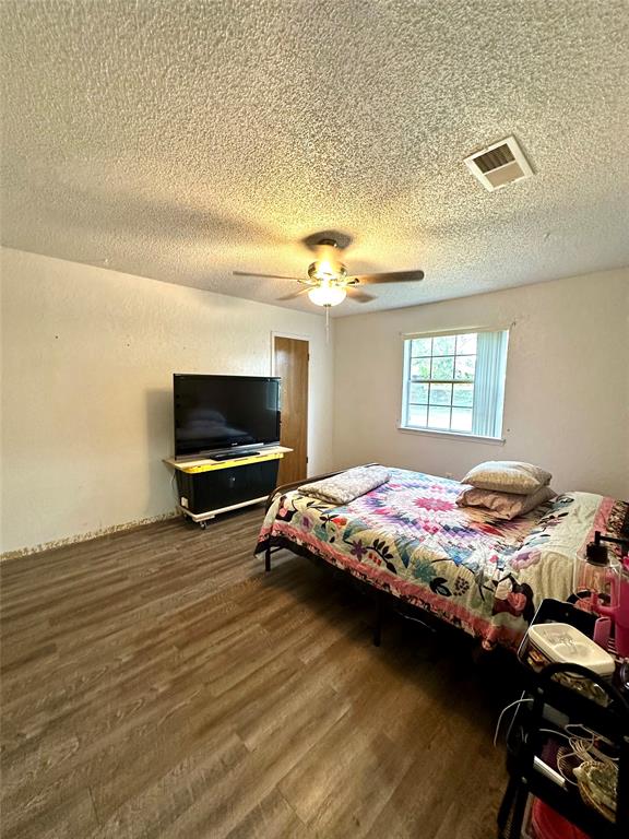 Village Oaks Add Tr 1 - Residential