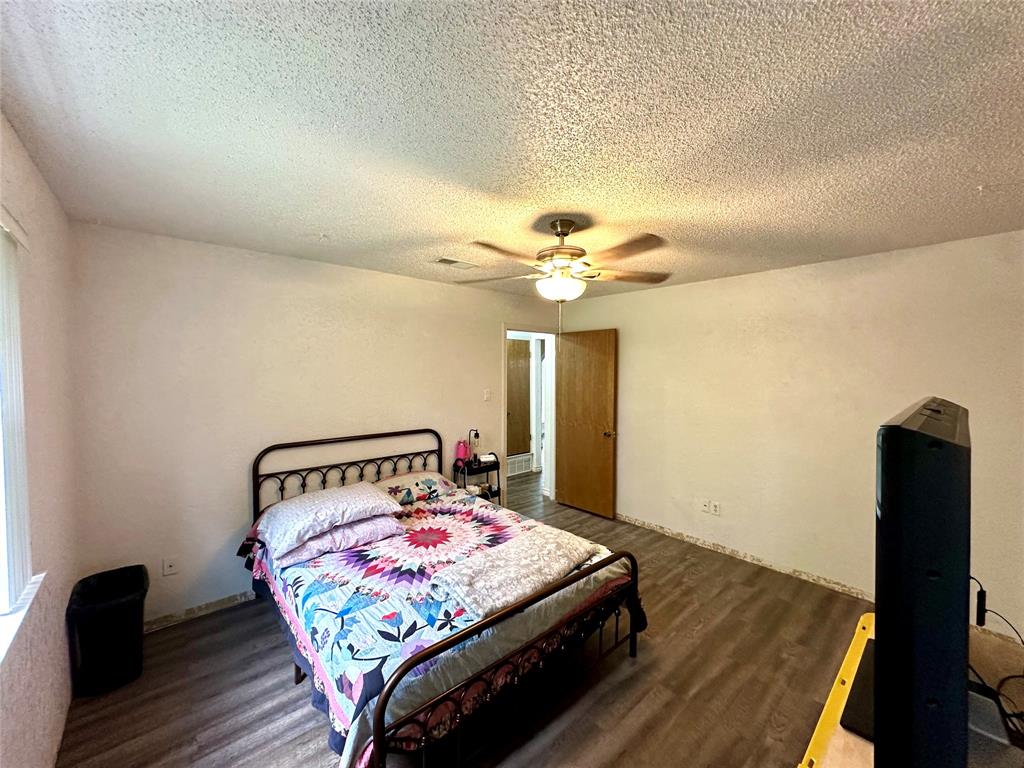 Village Oaks Add Tr 1 - Residential