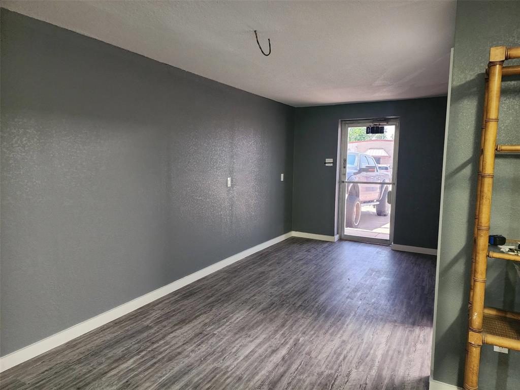 5220 Gordon Smith Drive