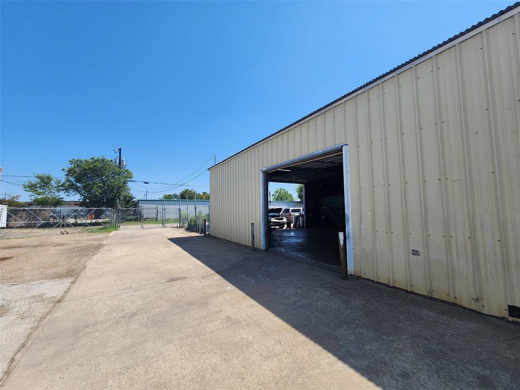 Toler Indust Park 02 - Commercial Sale