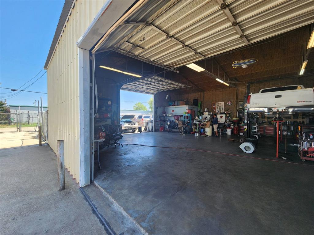 Toler Indust Park 02 - Commercial Sale