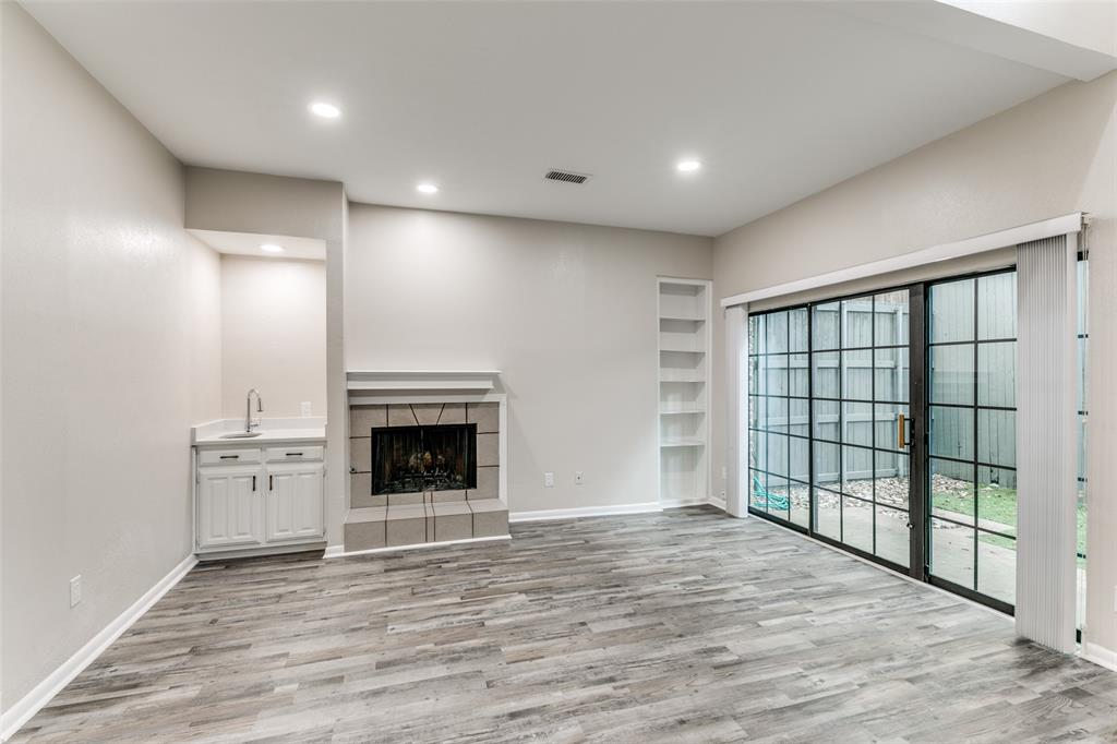 Dallas, Texas 75219, United States, 2 Bedrooms Bedrooms, ,3 BathroomsBathrooms,Residential,Active,130452