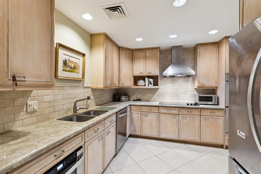 Claridge Condos - Residential