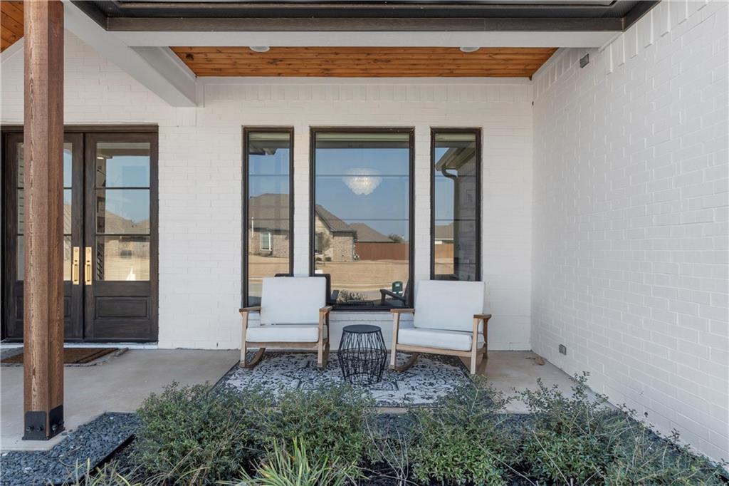 612 Lindsay Lane