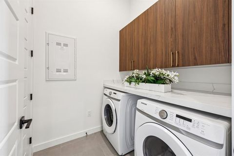 Tiny photo for 2620 Maple Avenue #1202, Dallas, TX 75201 (MLS # 21095239)