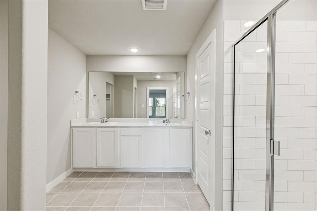 Lakehaven - Residential