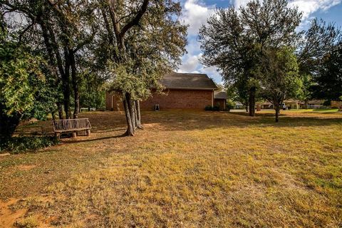 A home in Granbury