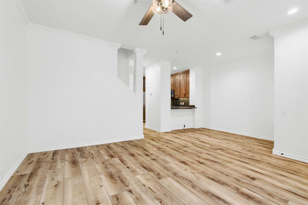 Stoneleigh Place - Residential Lease