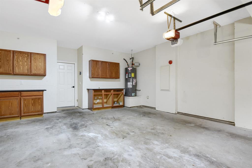 Stoneleigh Place - Residential Lease