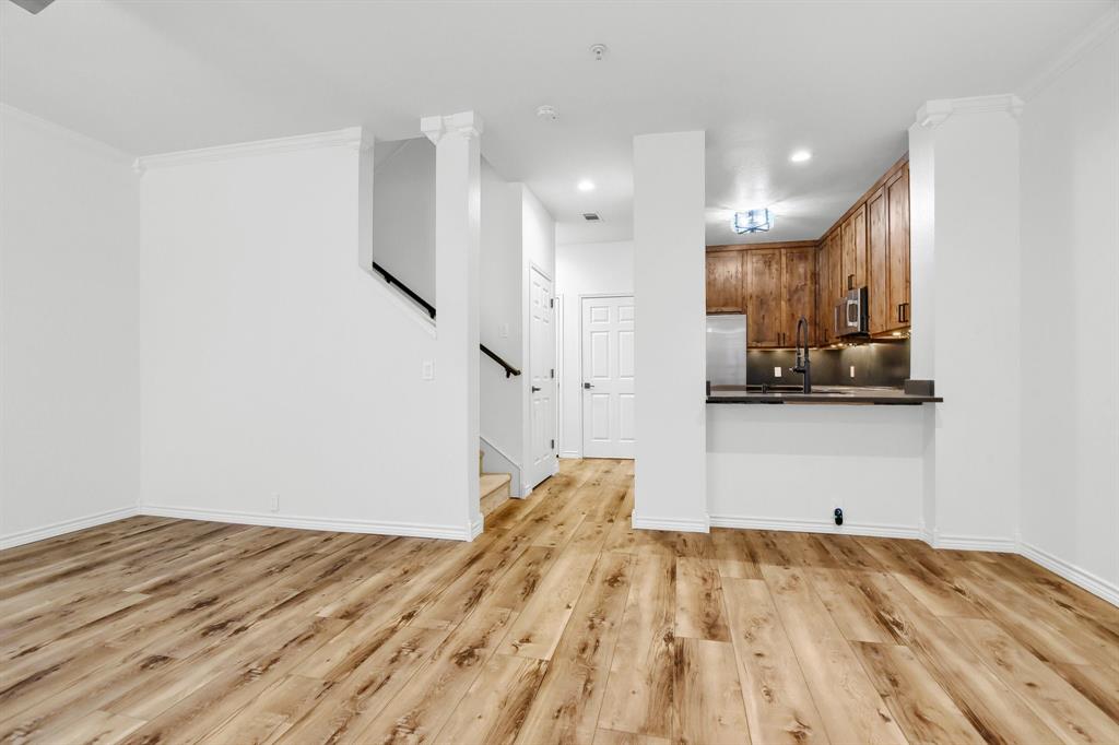 Stoneleigh Place - Residential Lease