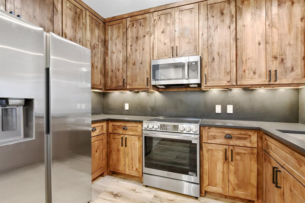 Stoneleigh Place - Residential Lease