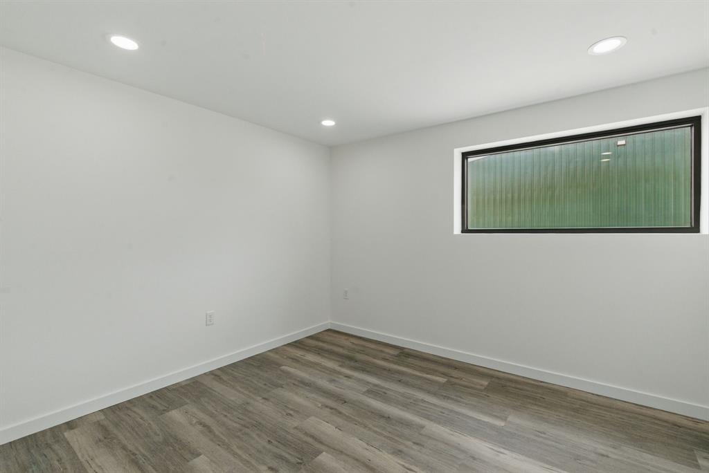 Weatherford Mini Ranch Estates - Commercial Lease