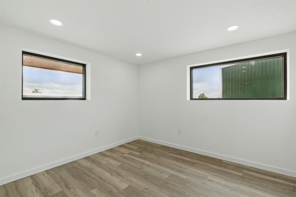 Weatherford Mini Ranch Estates - Commercial Lease