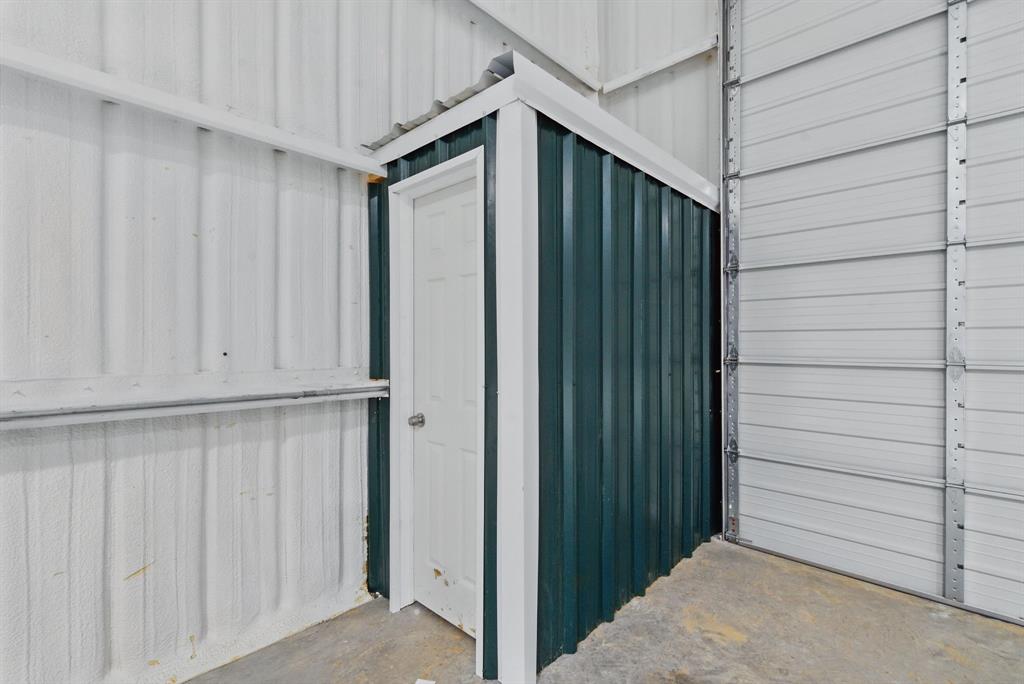 Weatherford Mini Ranch Estates - Commercial Lease