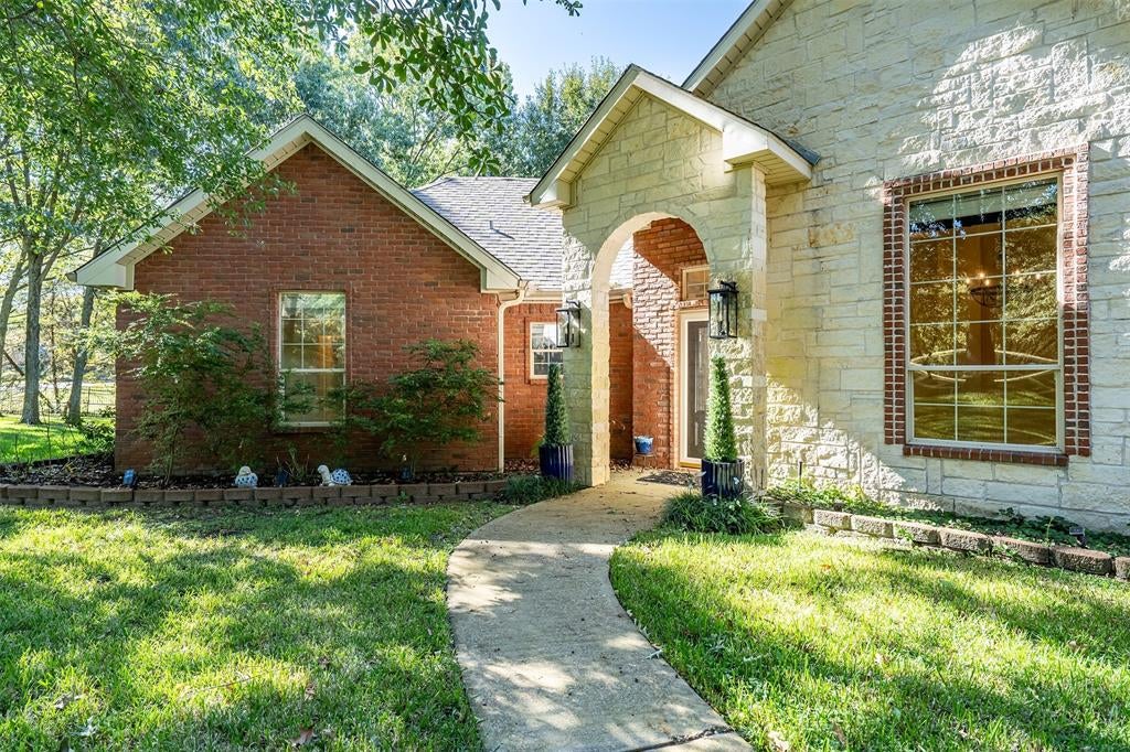 270 Private Road 5293