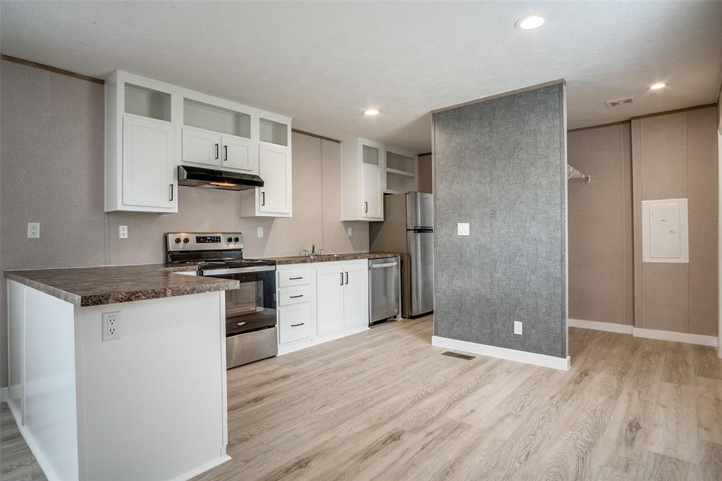 Comanche Cove Sub Sec B - Residential Lease