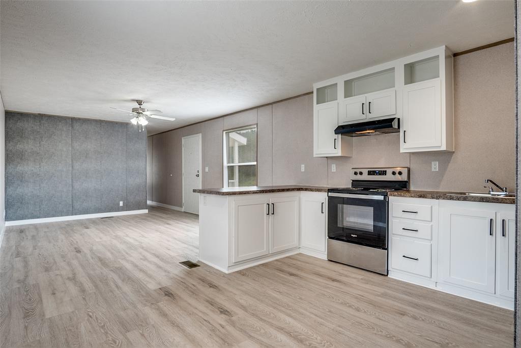 Comanche Cove Sub Sec B - Residential Lease