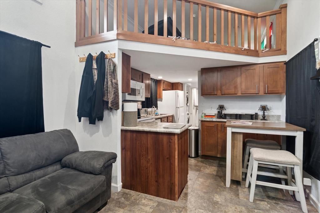 Creekside - Residential