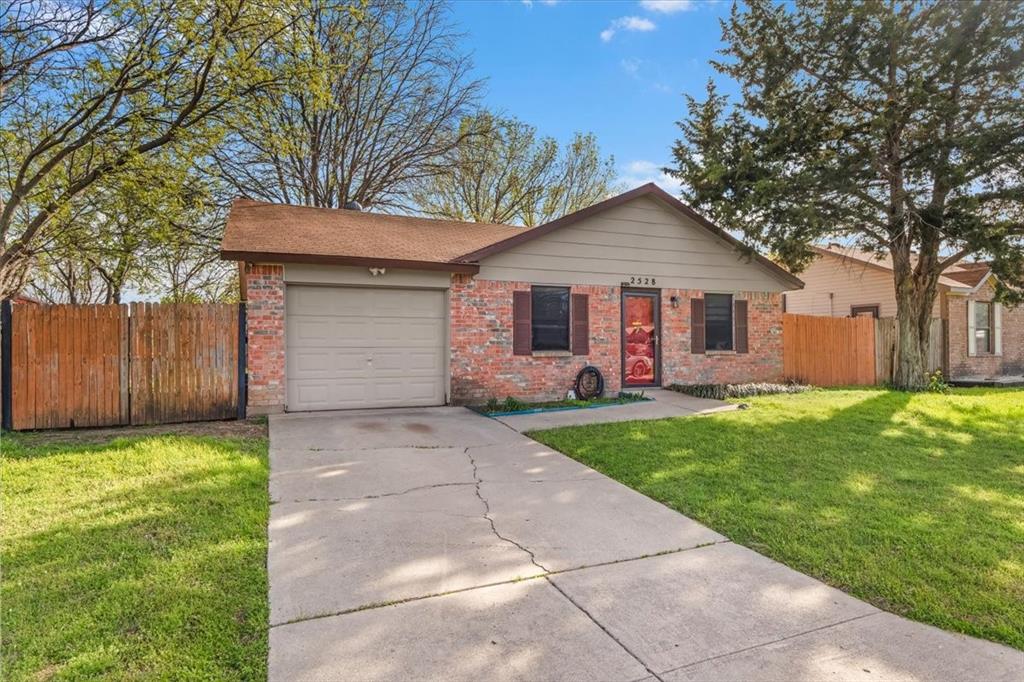 Northbrook Ph 1 & 2 Ftw - Residential