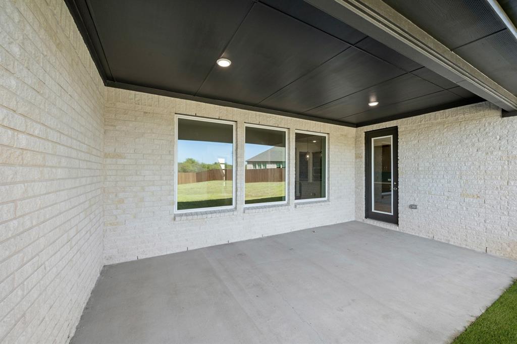 701 Iris Circle