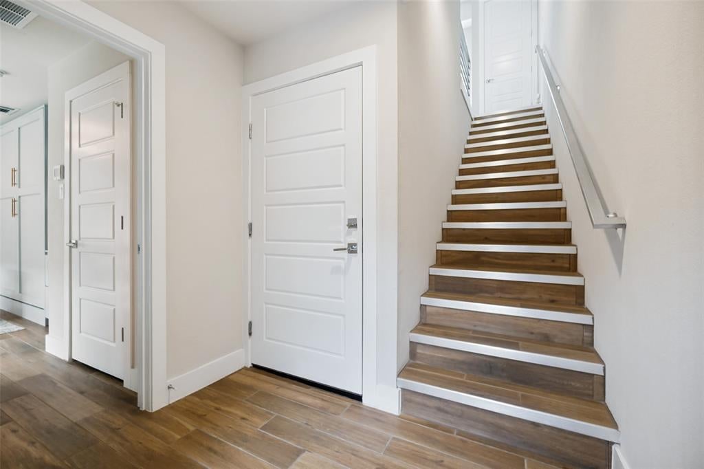 4522 Deere Street 102